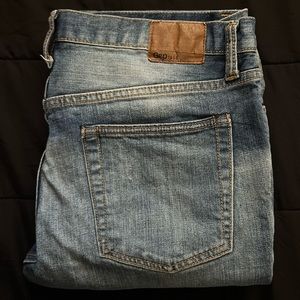 GAP LIGHT BLUE RIPPED SKINNY JEANS 33x30